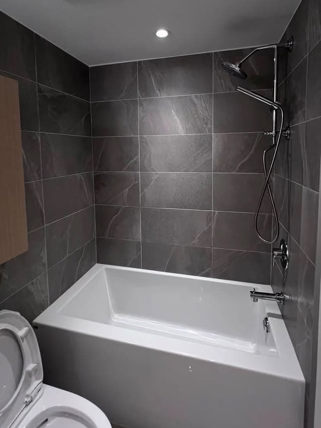 Clean bathtub maintained through recurring service