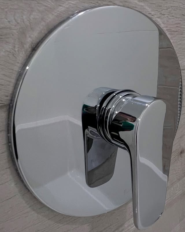 Polished shower valve after Maidless clean