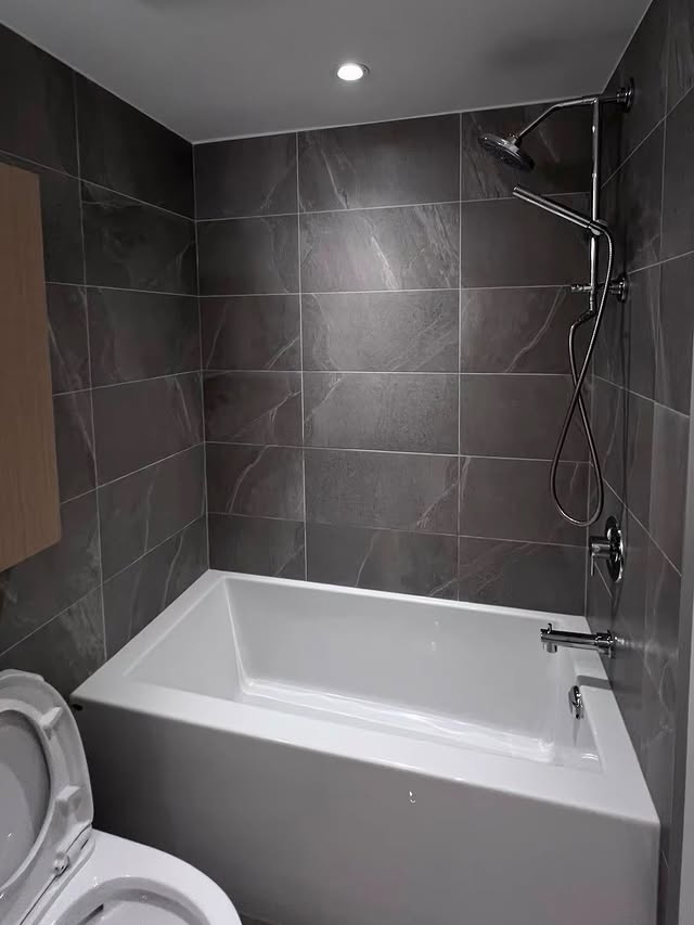 Bathtub deep clean Delta